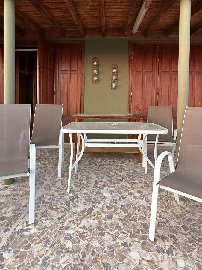 Beachfront Estate In Agios Isidoros Plomari Dış mekan fotoğraf