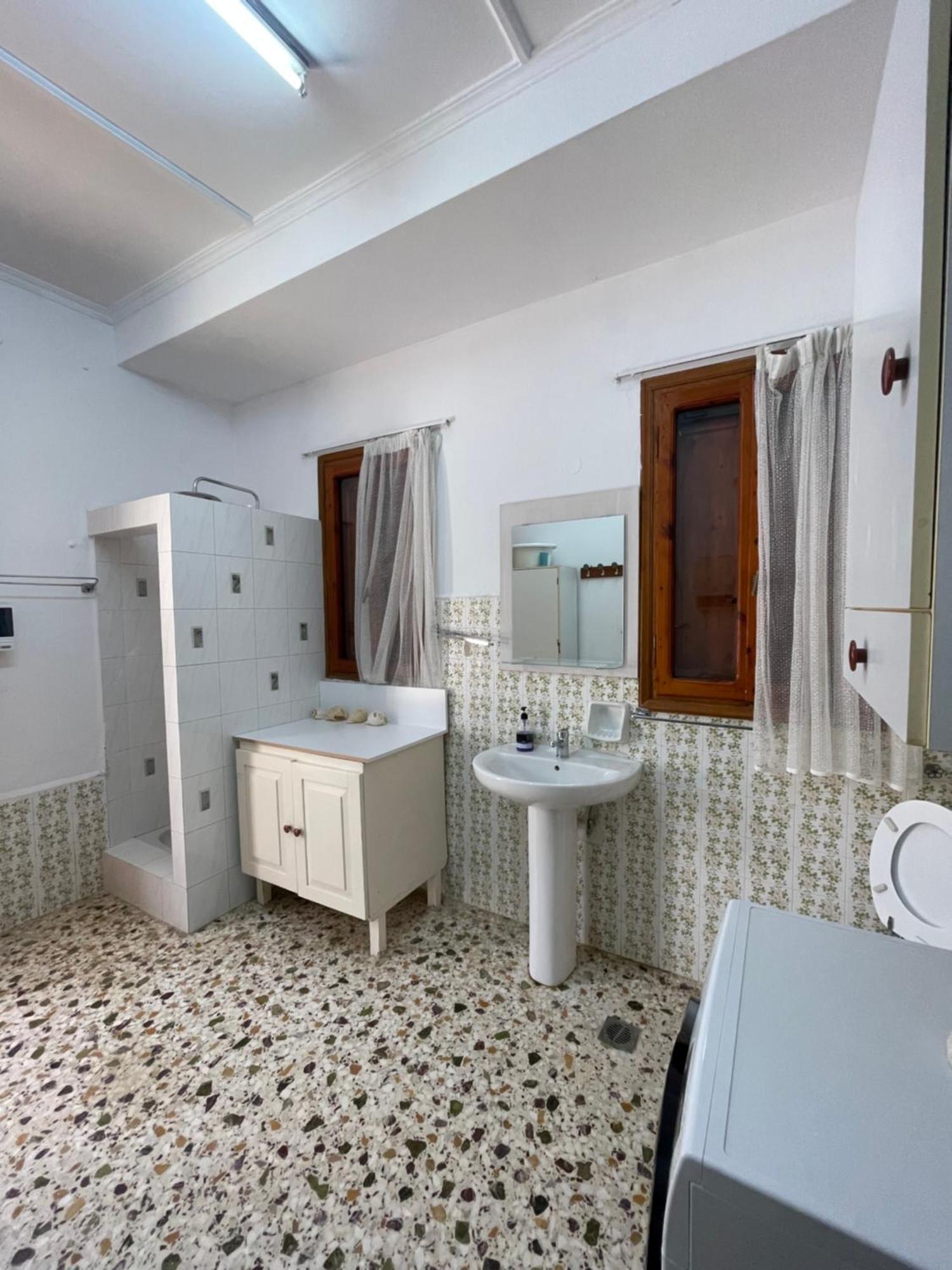 Beachfront Estate In Agios Isidoros Plomari Dış mekan fotoğraf